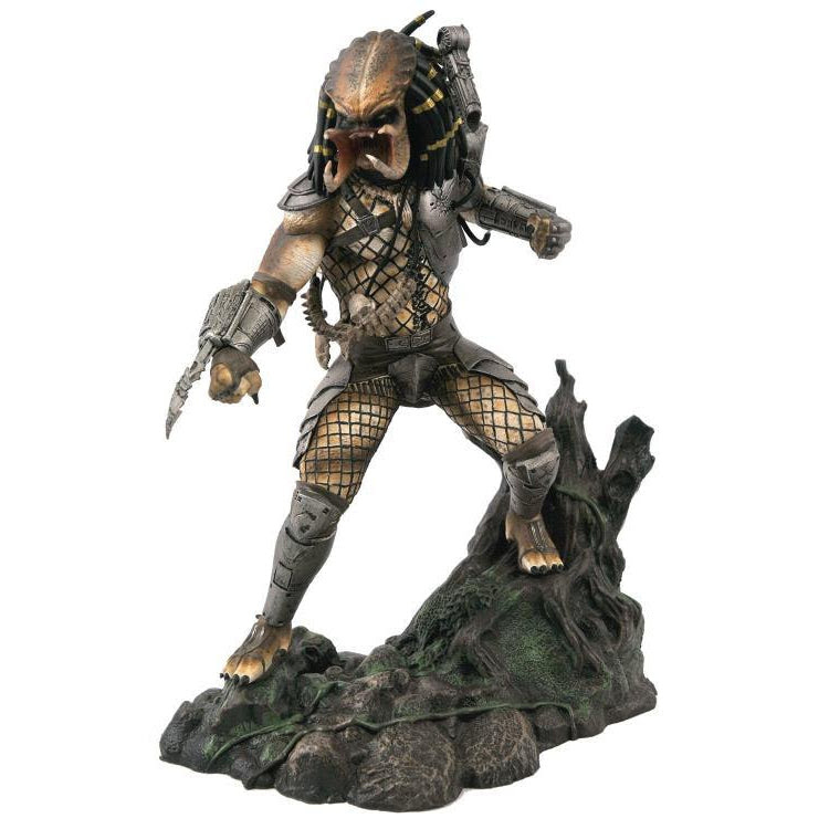 Image of Predator Gallery Unmasked Statue - San Diego Comic-Con 2020 Previews Exclusive - AUGUST 2020