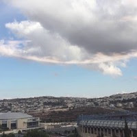 Megdöbbentő videó: égi kürtzengés és felhőgyűrű Jeruzsálemben