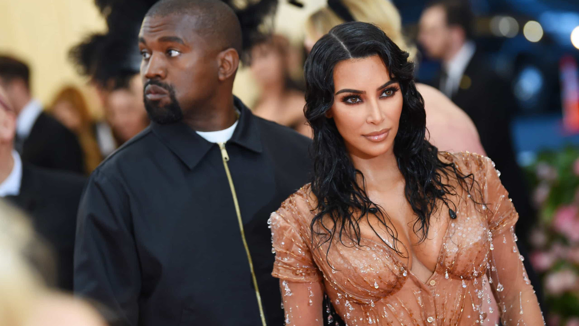 Kim Kardashian revela detalhes da luta de Kanye West contra a Covid