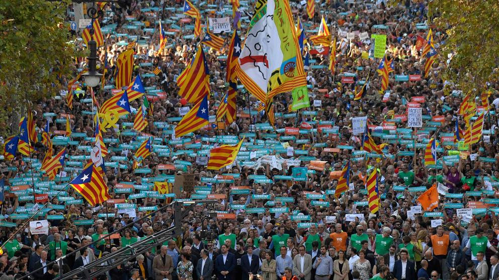 La manifestación en Barcelona y la aplicación del artículo 155 en Catalunya, en directo
