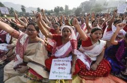 Las mujeres lideran las protestas contra las políticas nacionalistas en India: "El primer ministro nos tiene miedo"
