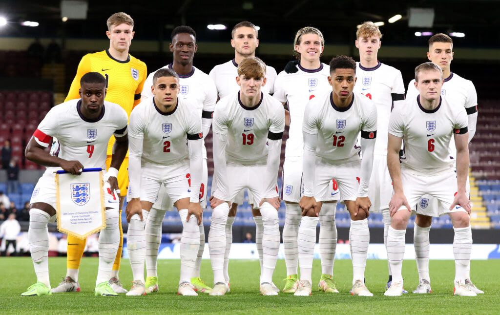 Players of England pose for a team photograph prior to the UEFA European Under-21 Championship Qualifier match between England U21s and Czech Republic U21s