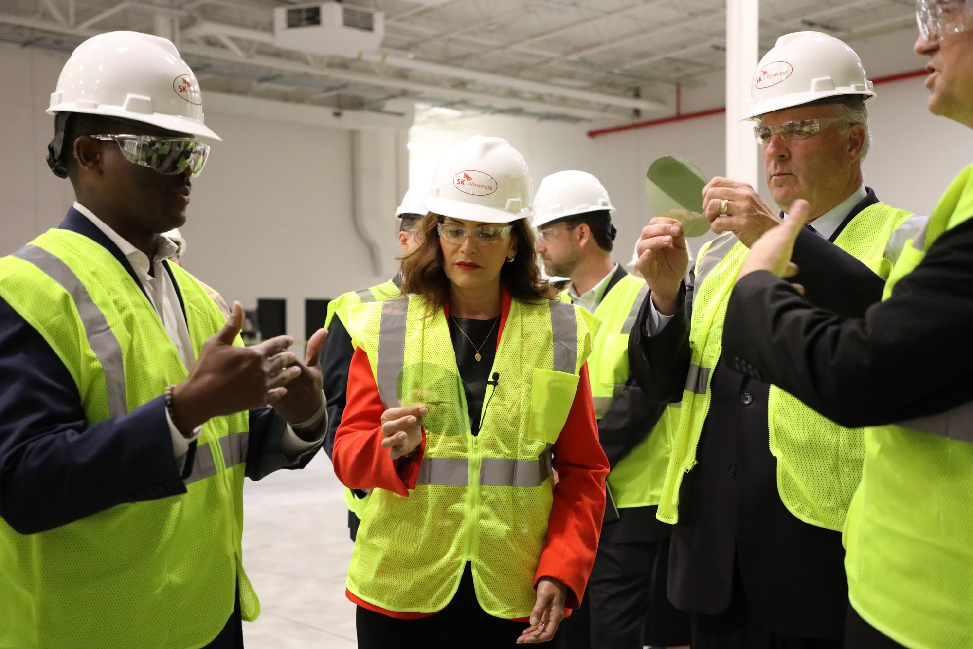 Gov. Whitmer tours facility 