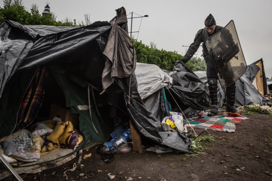 Temporary refugee housing in Calais, 2014 (Photo by Gustav Pursche / Calais Migrant Solidarity)