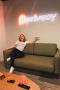 Emme White fala sobre nova fase da carreira atuando na Privacy: