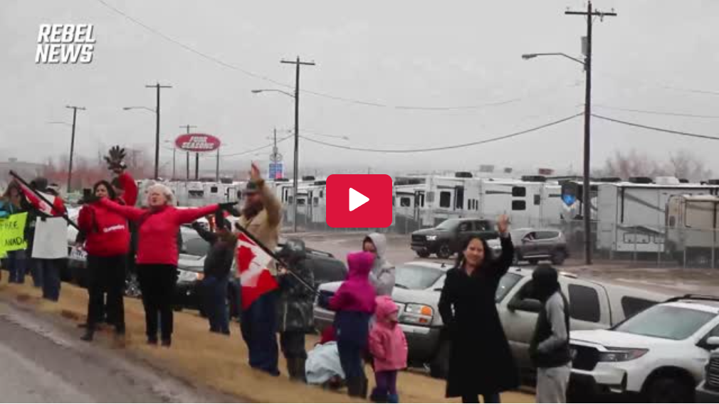 Freedom Convoy, Day
Two: From Medicine Hat to Regina Freedom Convoy, Day Two: From Medicine Hat to Regina