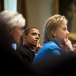 1280px-Barack_Obama_Cabinet_Sebelius_Hillary_Clinton_Swine_Flu_5-1