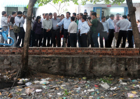 ong-dinh-la-thang-dan-chua-co-nuoc-sach-tong-giam-doc-kiem-viec-khac-1