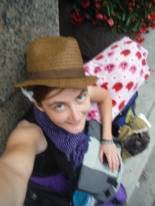 Rocking a fedora in Chicago. This hat was great at not losing its shape despite being crushed among the rest of my belongings.