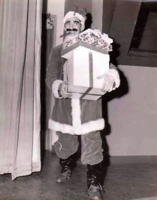 Groucho as Santa | Vintage movie stars, Hooray for hollywood, Christmas photos
