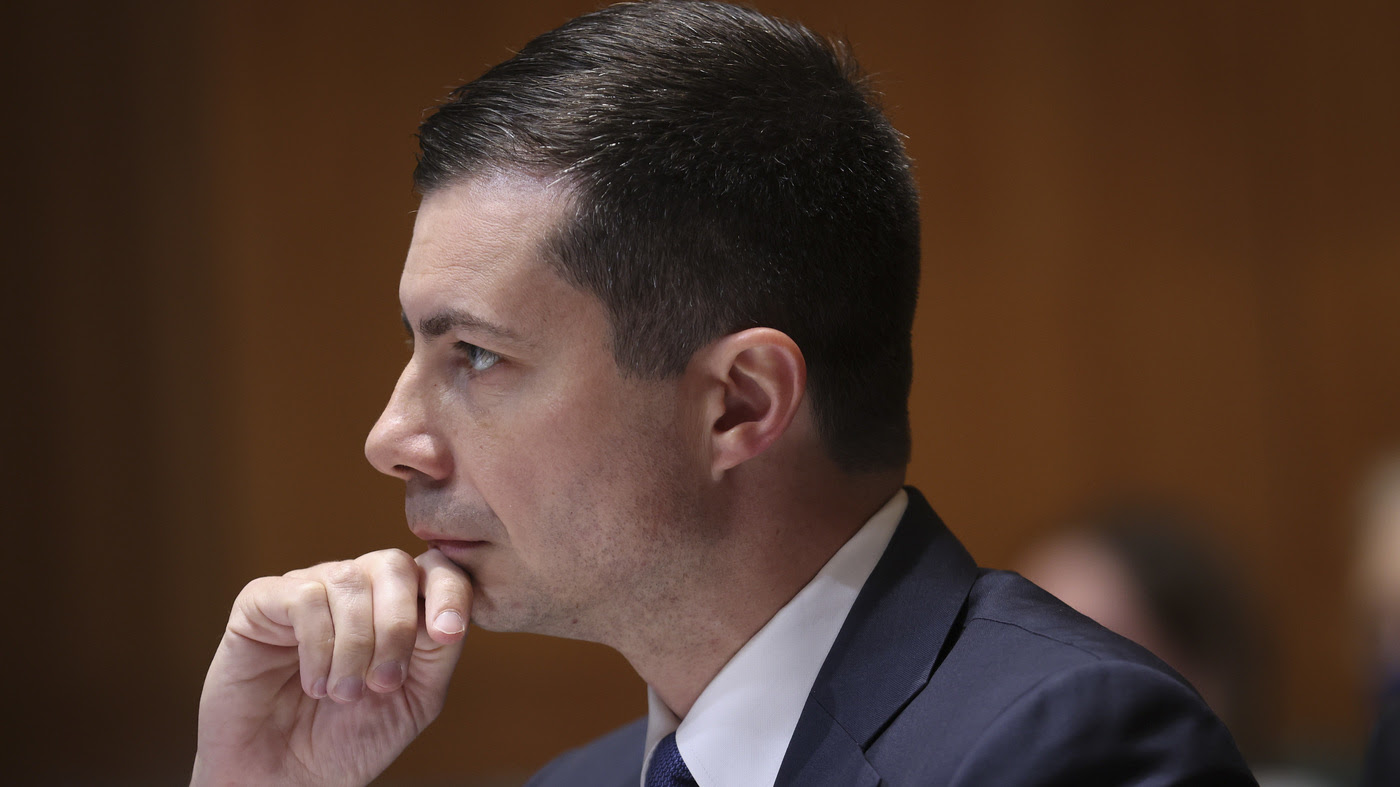 Flight cancelled? Pete Buttigieg is telling airlines to step up their game