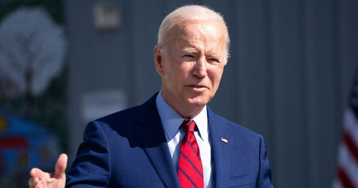 Biden's Job Approval Rating Plummets to New Low in Post-Vaccine-Mandate Poll