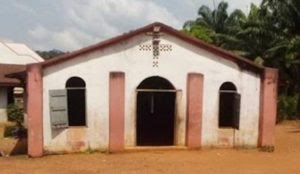 Nigeria: Muslims storm church during prayers, start shooting, kidnap Catholic priest