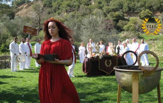 ΥΣΕΕ: «Δεν υπάρχουν δανειστές για πολιτισμό, αξίες και ήθη» ΥΣΕΕ: «Δεν υπάρχουν δανειστές για πολιτισμό, αξίες και ήθη»
